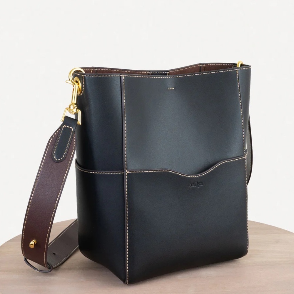 Aaallyn Jordan Bucket Bag